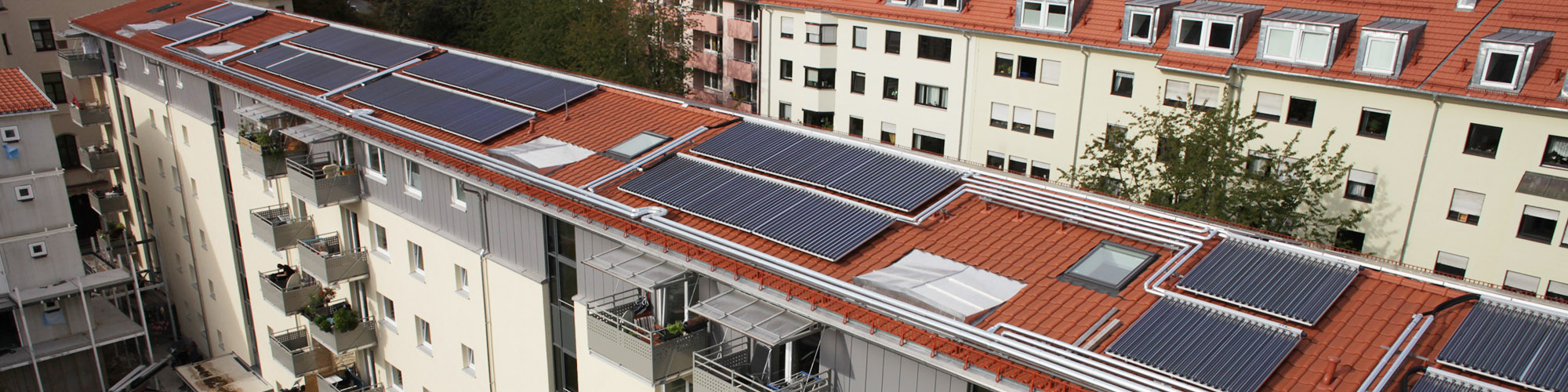 Solares Heizen einer Wohnanlage in München